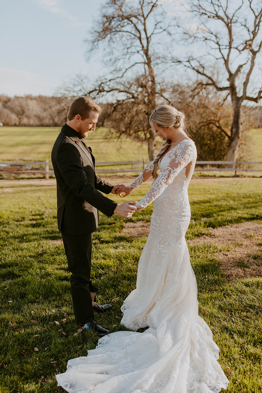 first look during a western winter wedding in california. the bride and groom see each other for the first time on their wedding day. photo by codi baer photography
